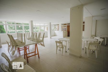 Apartamento à venda com 58m², 2 quartos e sem vagaÁrea comum - Salão de festas