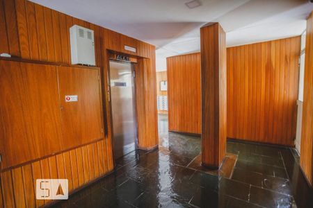 Apartamento à venda com 58m², 2 quartos e sem vagaHall social