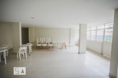 Apartamento à venda com 58m², 2 quartos e sem vagaÁrea comum - Salão de festas