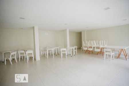 Apartamento à venda com 58m², 2 quartos e sem vagaÁrea comum - Salão de festas