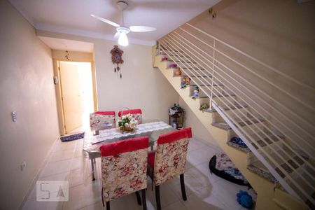 Sala de casa para alugar com 3 quartos, 200m² em Jardim Ester, São Paulo