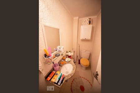 Lavabo de casa para alugar com 3 quartos, 200m² em Jardim Ester, São Paulo