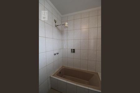 Casa à venda com 280m², 4 quartos e 4 vagasBanheiro do Quarto 4