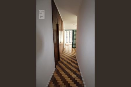 Corredor de casa para alugar com 4 quartos, 280m² em Nova Campinas, Campinas