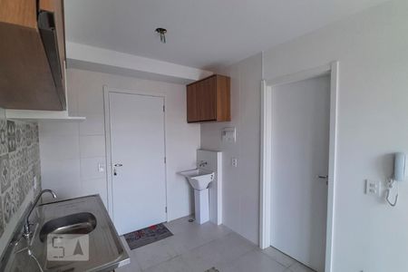 Cozinha de apartamento para alugar com 1 quarto, 29m² em Vila Ema, São Paulo