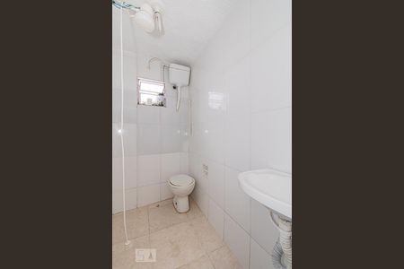 Banheiro de casa para alugar com 1 quarto, 35m² em Vila Gustavo, São Paulo