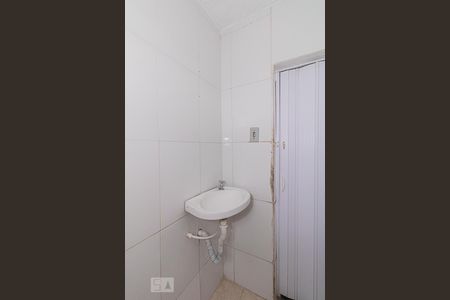 Banheiro de casa para alugar com 1 quarto, 35m² em Vila Gustavo, São Paulo