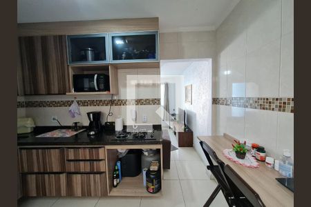 Casa à venda com 44m², 2 quartos e 1 vagaCozinha 