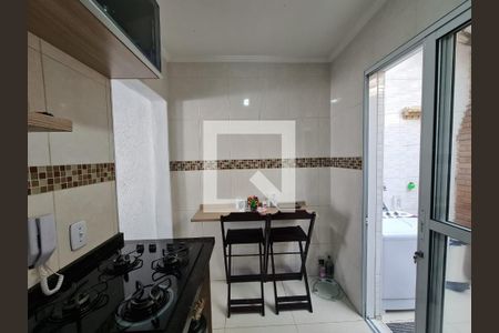 Casa à venda com 44m², 2 quartos e 1 vagaCozinha 