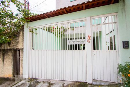 Apartamento para alugar com 55m², 2 quartos e 1 vagaFachada