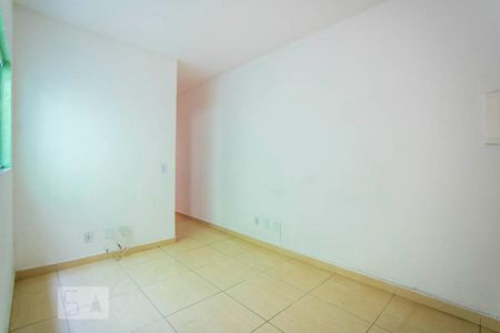 Sala de apartamento para alugar com 2 quartos, 55m² em Utinga, Santo André