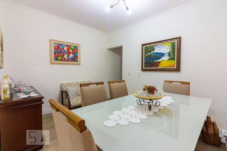 Casa à venda com 161m², 3 quartos e 2 vagasCozinha