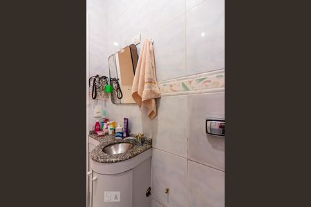 Casa à venda com 161m², 3 quartos e 2 vagasBanheiro