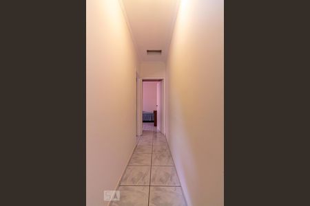 Casa à venda com 161m², 3 quartos e 2 vagasCorredor