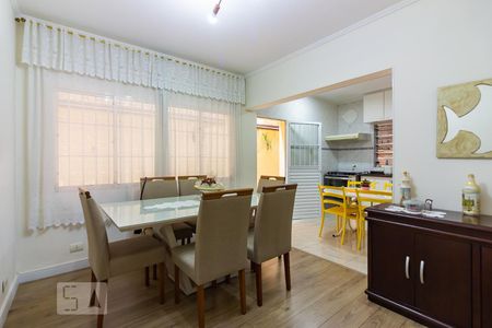 Casa à venda com 161m², 3 quartos e 2 vagasCozinha