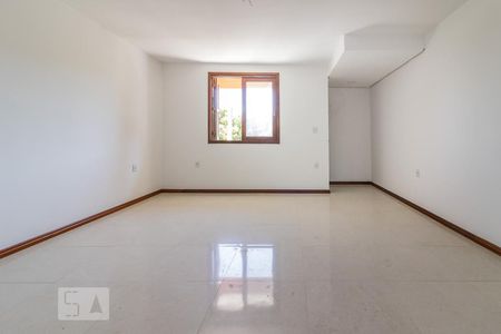 Sala de casa à venda com 3 quartos, 280m² em Teresópolis, Porto Alegre