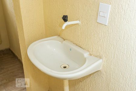 Casa para alugar com 60m², 1 quarto e sem vaga Casa para alugar com 60m², 1 quarto e sem vagaDetalhe banheiro