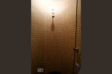 Apartamento à venda com 300m², 4 quartos e 3 vagasBanheiro da Suíte 1