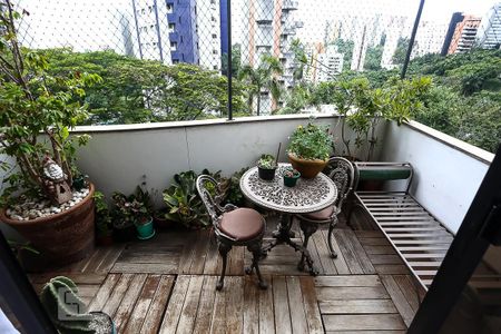 Apartamento à venda com 300m², 4 quartos e 3 vagasVaranda da Sala