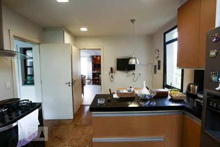 Apartamento à venda com 300m², 4 quartos e 3 vagasCozinha