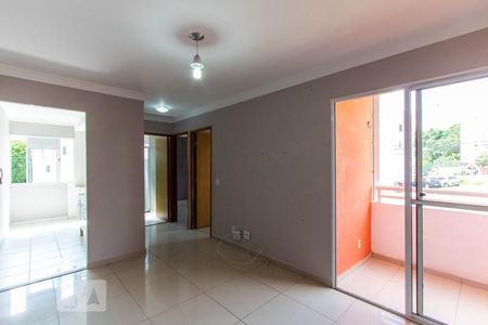 Sala de apartamento para alugar com 2 quartos, 48m² em Jardim Ísis, Cotia