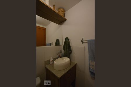 Apartamento à venda com 60m², 2 quartos e 1 vagaBanheiro Social