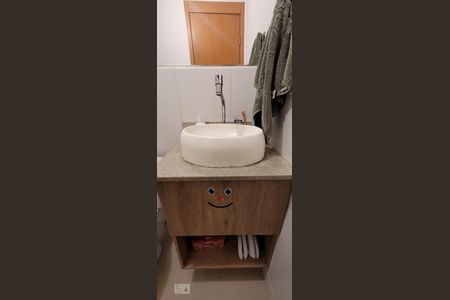 Apartamento à venda com 60m², 2 quartos e 1 vagaBanheiro Social