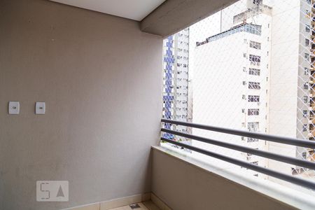 Varanda da Sala  de apartamento para alugar com 2 quartos, 70m² em Centro, Belo Horizonte