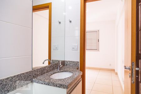 Apartamento para alugar com 70m², 2 quartos e 2 vagasBanheiro da Suíte 