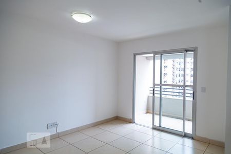 Sala  de apartamento para alugar com 2 quartos, 70m² em Centro, Belo Horizonte