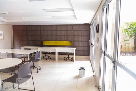 Apartamento para alugar com 70m², 2 quartos e 2 vagasSala de Reunião