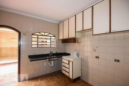 Casa à venda com 212m², 3 quartos e 2 vagasCozinha