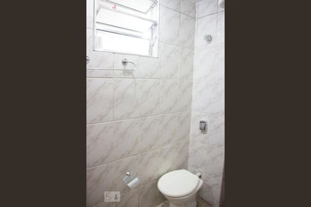 Casa para alugar com 40m², 1 quarto e sem vaga Casa para alugar com 40m², 1 quarto e sem vagaBanheiro