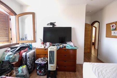 Casa à venda com 280m², 3 quartos e 4 vagas Casa à venda com 280m², 3 quartos e 4 vagasQuarto 3