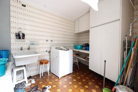 Casa à venda com 280m², 3 quartos e 4 vagas Casa à venda com 280m², 3 quartos e 4 vagasÁrea de serviço