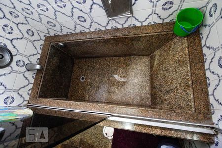 Casa à venda com 280m², 3 quartos e 4 vagas Casa à venda com 280m², 3 quartos e 4 vagasBanheira