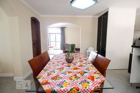 Casa à venda com 280m², 3 quartos e 4 vagas Casa à venda com 280m², 3 quartos e 4 vagasSala de jantar