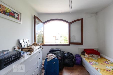 Casa à venda com 280m², 3 quartos e 4 vagas Casa à venda com 280m², 3 quartos e 4 vagasQuarto 2