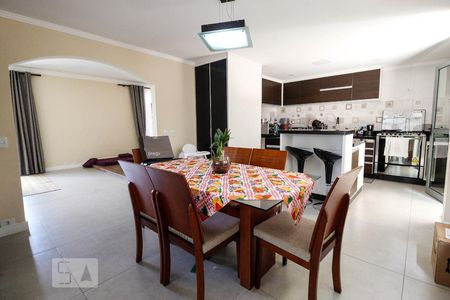 Casa à venda com 280m², 3 quartos e 4 vagas Casa à venda com 280m², 3 quartos e 4 vagasSala de jantar