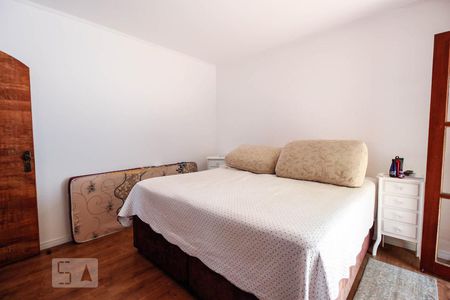 Casa à venda com 280m², 3 quartos e 4 vagas Casa à venda com 280m², 3 quartos e 4 vagasQuarto 1