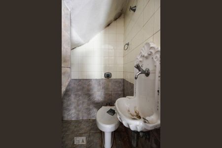 Casa à venda com 280m², 3 quartos e 4 vagas Casa à venda com 280m², 3 quartos e 4 vagasBanheiro de serviço 2