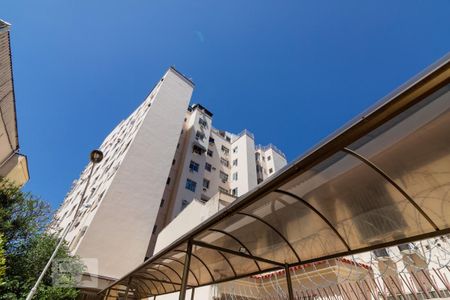 Apartamento para alugar com 80m², 2 quartos e sem vagaFachada