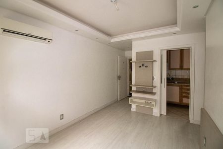 Sala de apartamento para alugar com 1 quarto, 51m² em Petrópolis, Porto Alegre