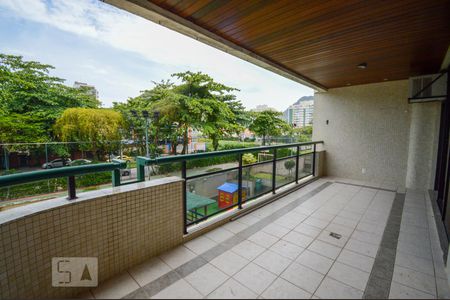 Varanda de apartamento à venda com 4 quartos, 145m² em Recreio dos Bandeirantes, Rio de Janeiro