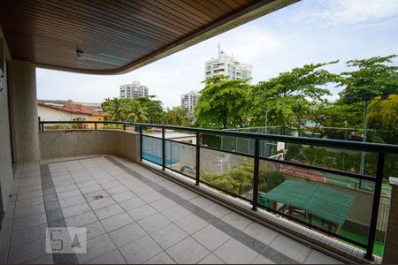 Varanda de apartamento à venda com 4 quartos, 145m² em Recreio dos Bandeirantes, Rio de Janeiro