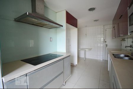Apartamento à venda com 145m², 4 quartos e 2 vagasCozinha