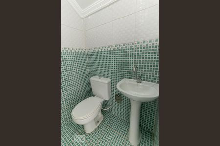 Casa à venda com 180m², 3 quartos e 2 vagasBanheiro de Serviço