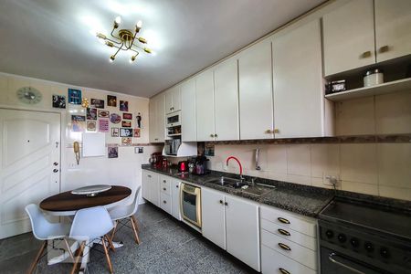 Apartamento à venda com 136m², 3 quartos e 1 vagaCozinha