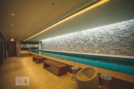 Apartamento à venda com 38m², 1 quarto e sem vagaÁrea comum - Piscina