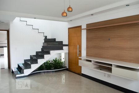 sala de casa para alugar com 3 quartos, 210m² em Jardim Primavera (zona Norte), São Paulo